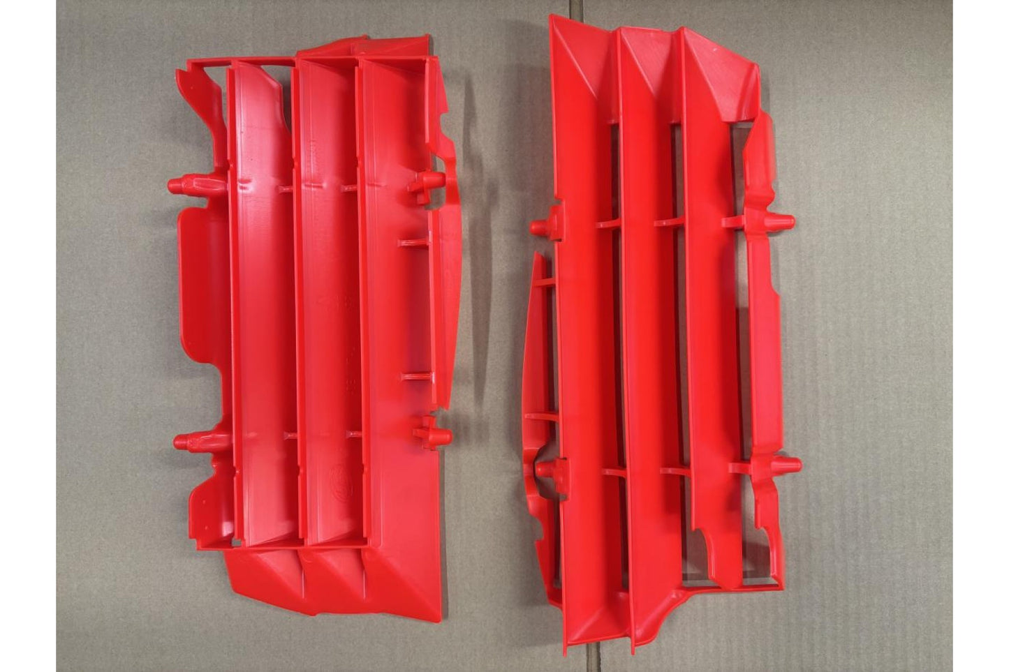BETA RR OEM RADIATOR LOUVERS PAIR RED 24-26