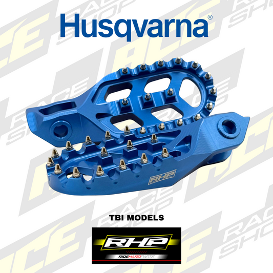 RHP WIDE FOOTPEGS FOOTREST FOR HUSQVARNA 125-501 TE FE TC FC 2023-2026 BLUE