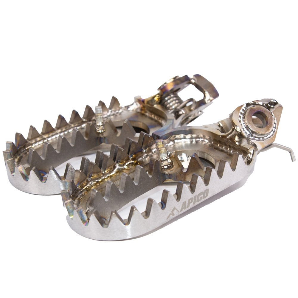 APICO FOOT PEG TITANIUM KTM/HQV/GAS SX/SX - F/TC/FC125 - 450 23 - 24, EXC/EXC - F/TE/FE150 - 501 2024, MC/MC - F/EC/EC - F 2024 (R) - ACE Race Shop
