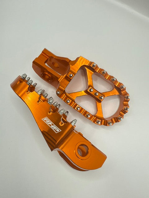 RHP ORANGE WIDE FOOTPEGS TO FIT KTM SX SXF EXC TPI EXCF 125-450 2016-2023
