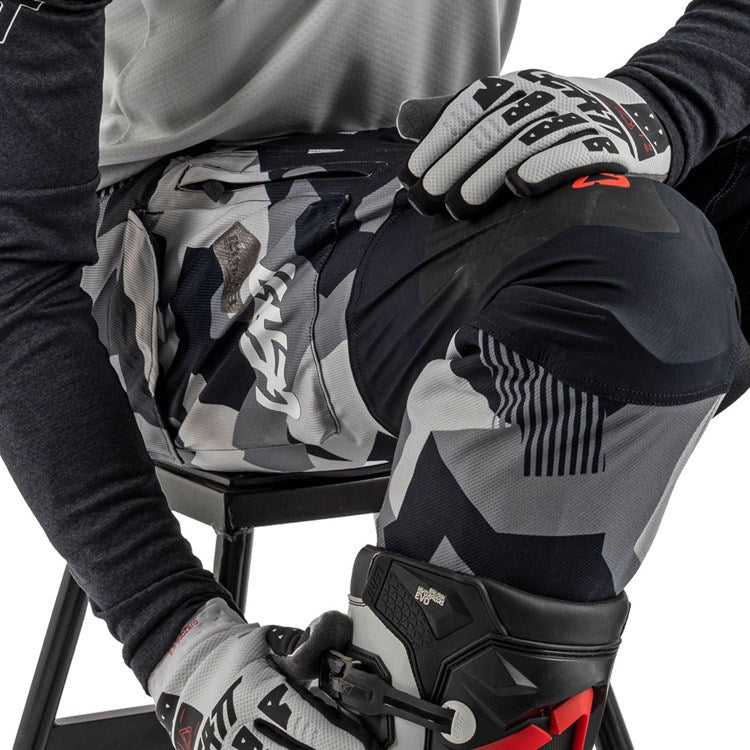 LEATT ENDURO PANT MOTO 4.5 HYDRADRI FORGE GREY - ACE Race Shop