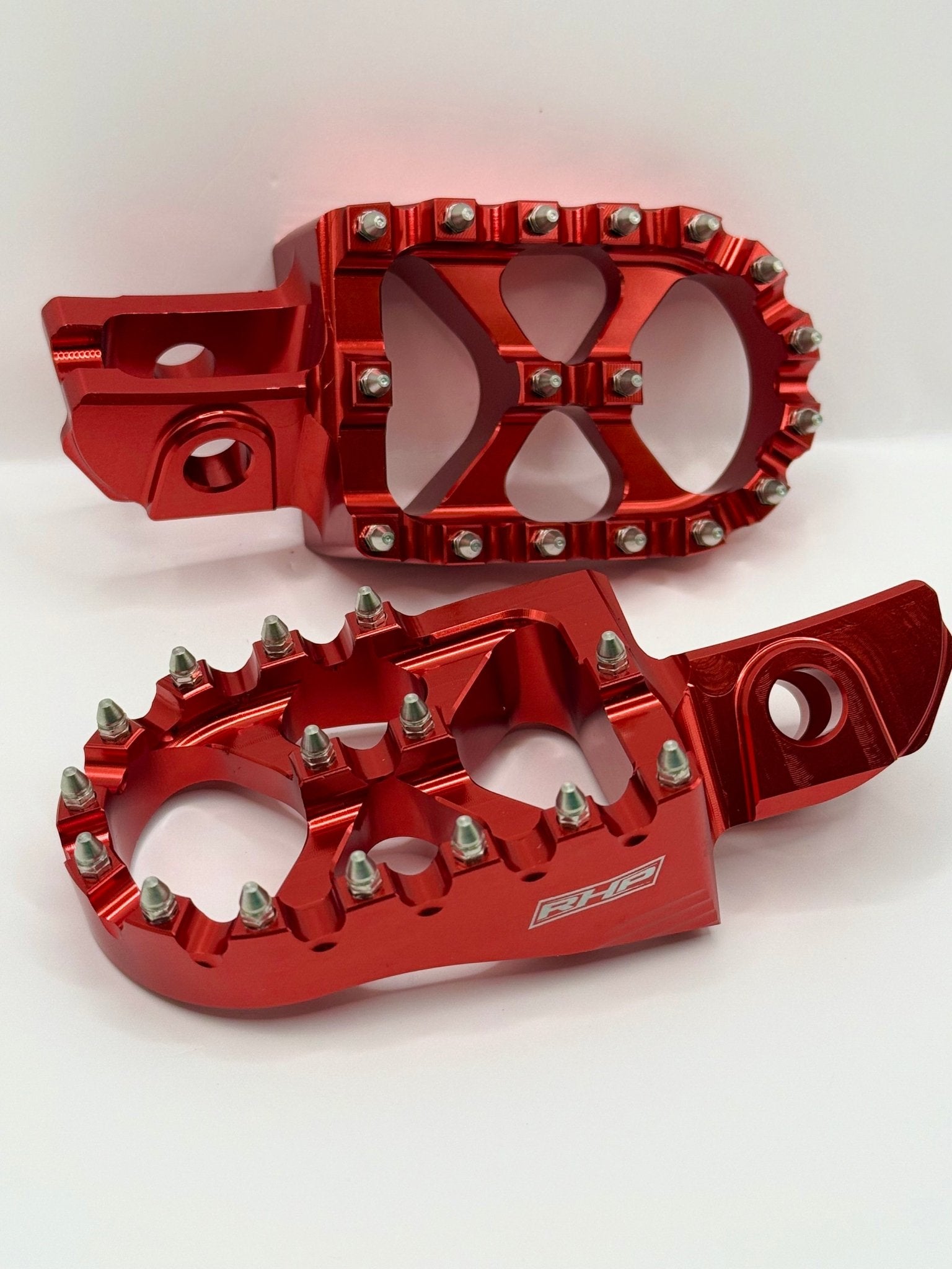 RHP RED WIDE FOOTPEGS FOR BETA RR 200 250 300 350 390 430 4T 2020 - 2025 - ACE Race Shop
