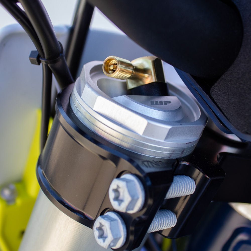 WORKS CONNECTION AIR FORK EZ FILL KTM/HUSKY/GASGAS (R) - ACE Race Shop